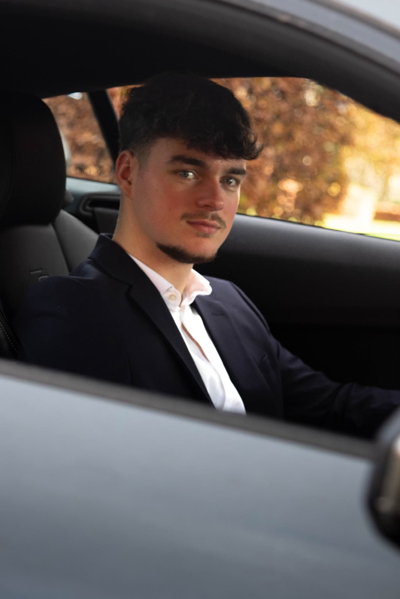 Noé Meeckers, fondateur de NMcars au volant